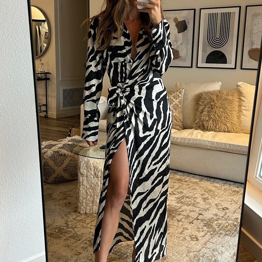 12th Tribe Renna Zebra Long Sleeve Wrap Midi Dress Size SS